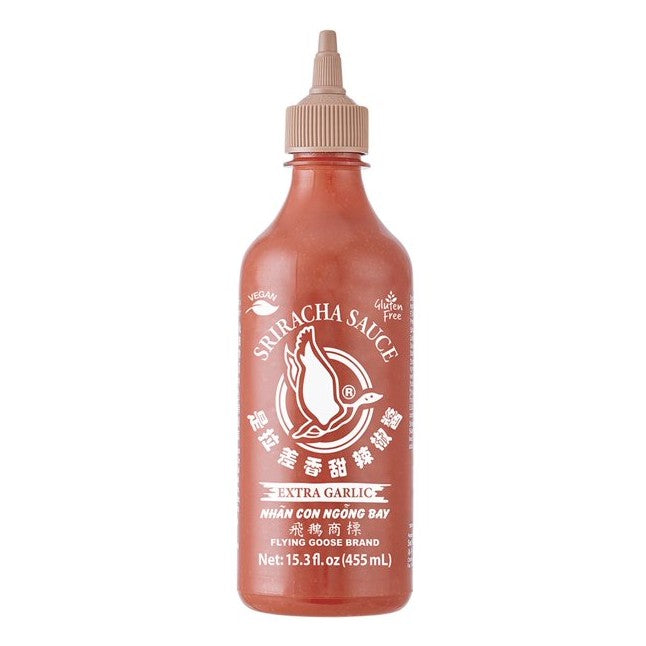 SRIRACHA HOT CHILLI SAUCE EXTRA GARLIC 455ML